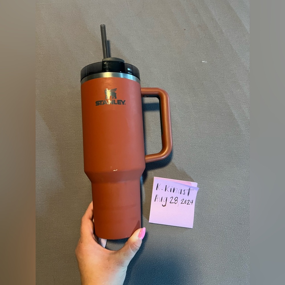 Used Red Rust 40oz Stanley - Matte